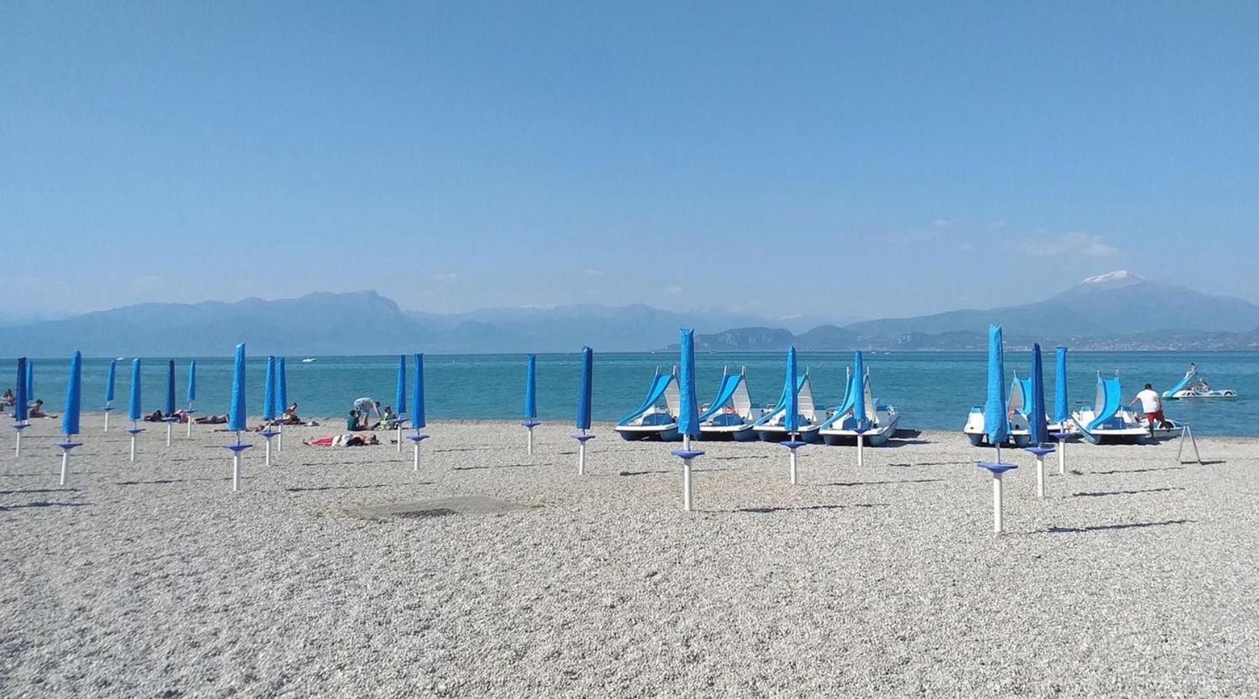 Appartamento Agli Ulivi Desenzano del Garda Bagian luar foto