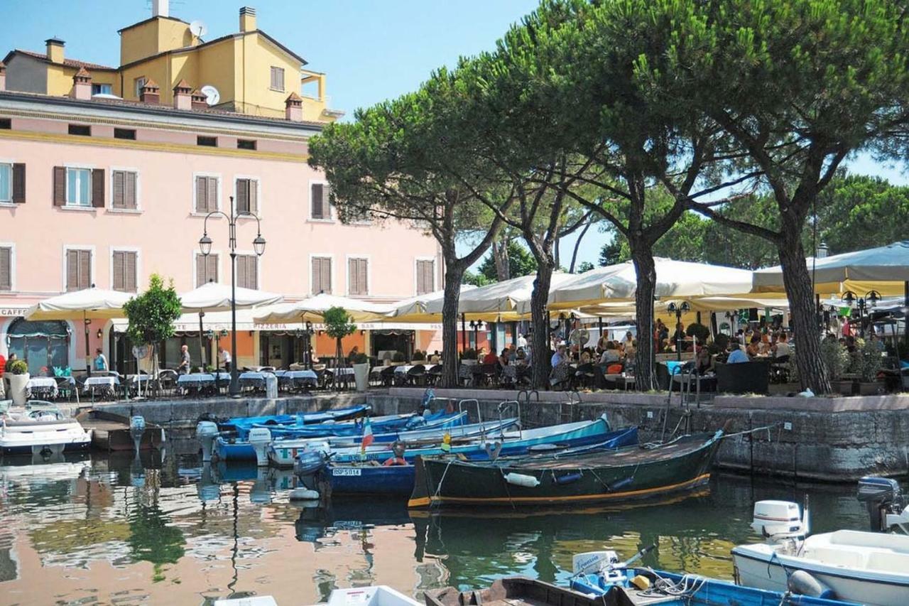 Appartamento Agli Ulivi Desenzano del Garda Bagian luar foto